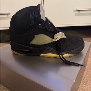 Jordan retro 5 Black and Gold Sneakers